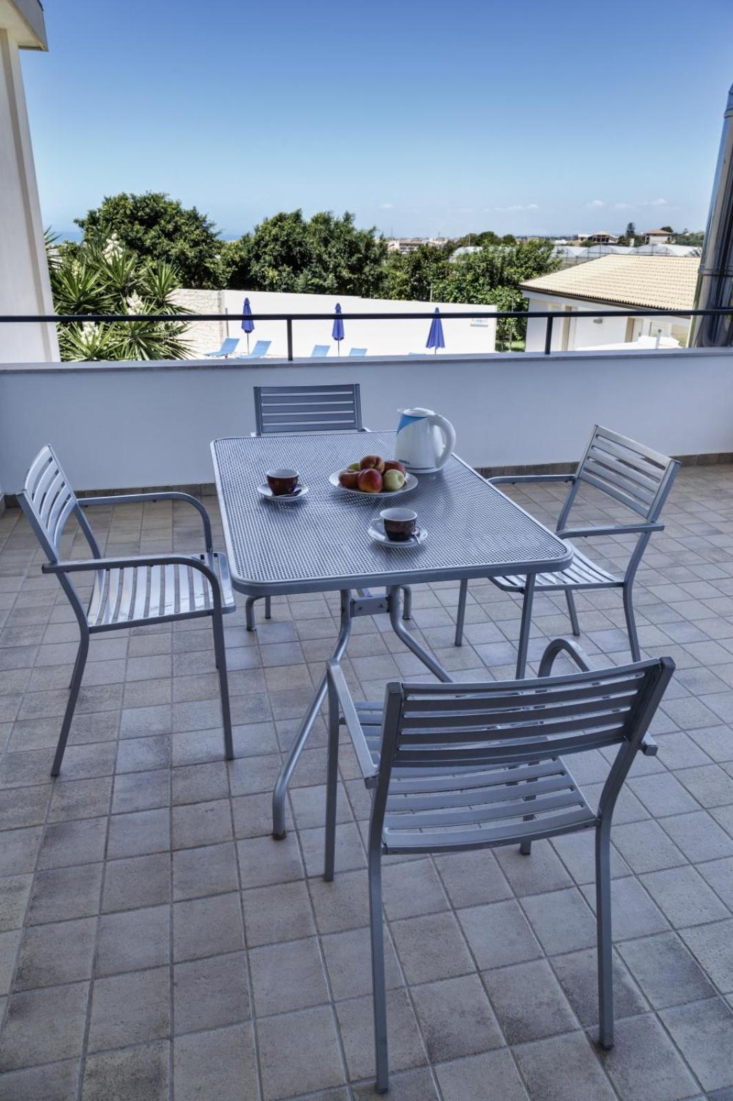 Sikelika Residence Sul Mare Скольїтті Екстер'єр фото
